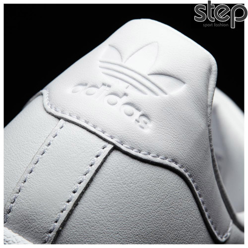 Adidas Superstar metal toe w